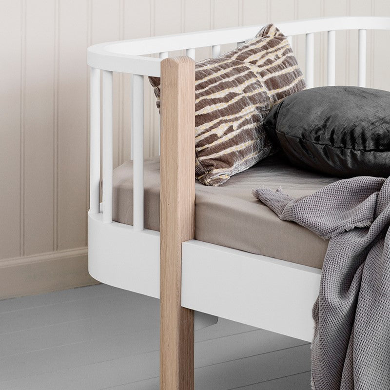 Oliver Furniture: Original Bed