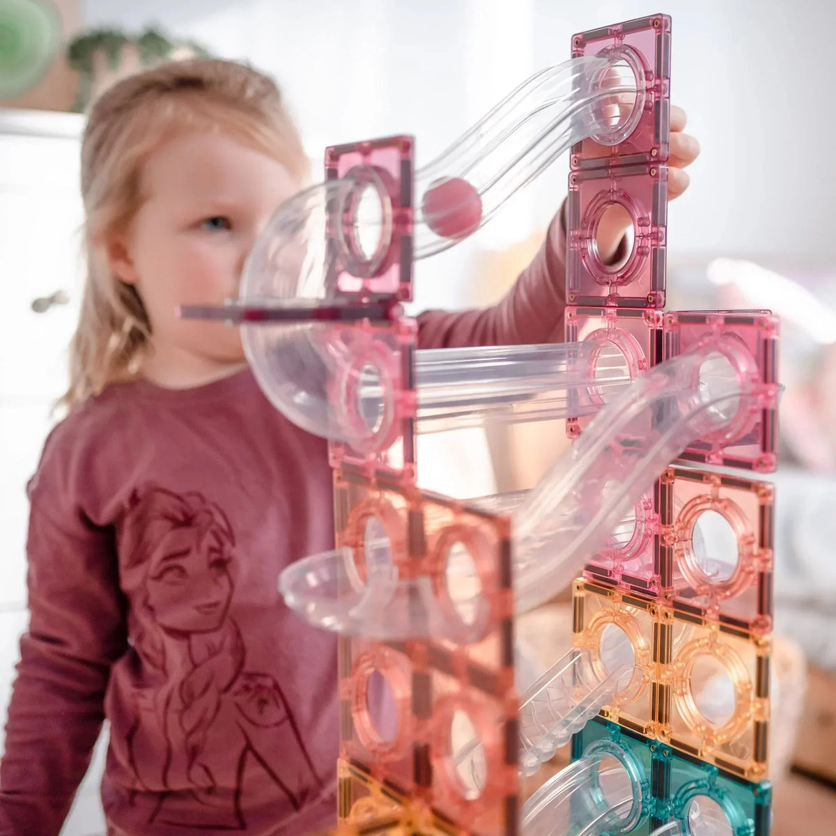 How Educational Toys Support Early Learning at Home