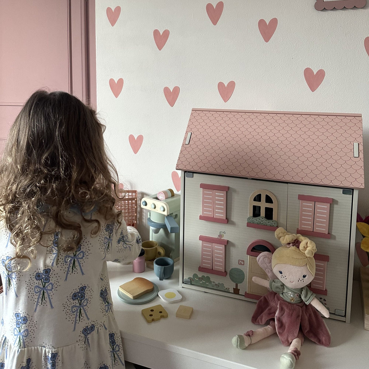 At Home With PlayFaire: @Sophiesomay