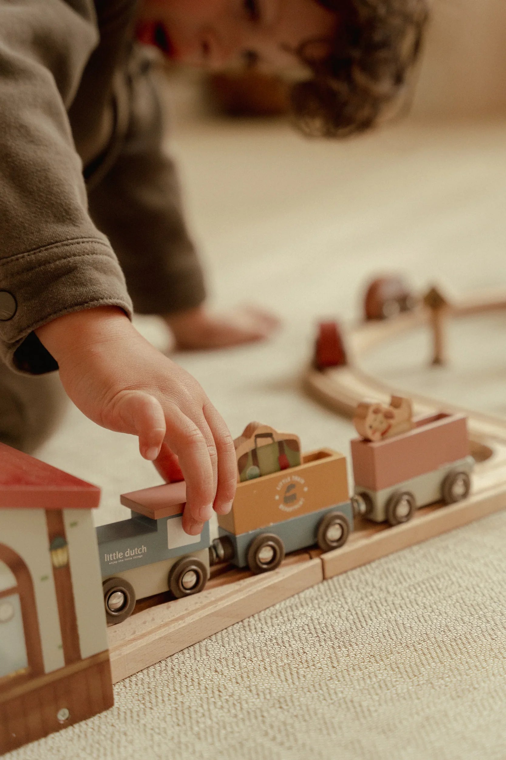 LITTLE DUTCH リトルダッチ　Train Set XL 107ピース PlayFaire | Little Dutch Train Track Set XL FSC | PlayFaire UK